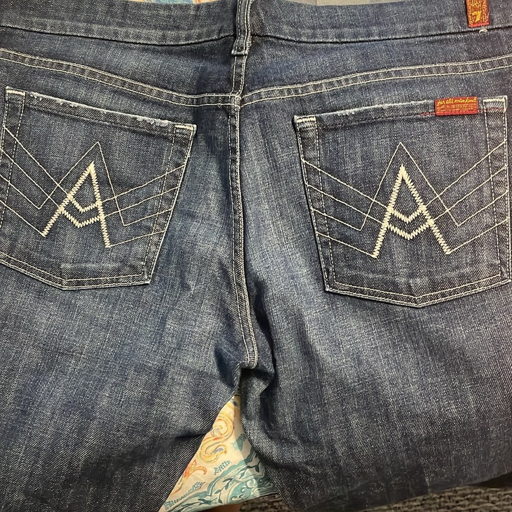 7 For All Mankind Women’s Jeans 
Size 33